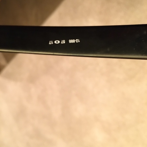 Discontinued Ultra Rare Oakley Gascan S 12-888 (57-17) - Picture 4 of 7